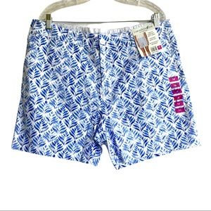 Caribbean Joe  Classic fit printed shorts.Sz 16